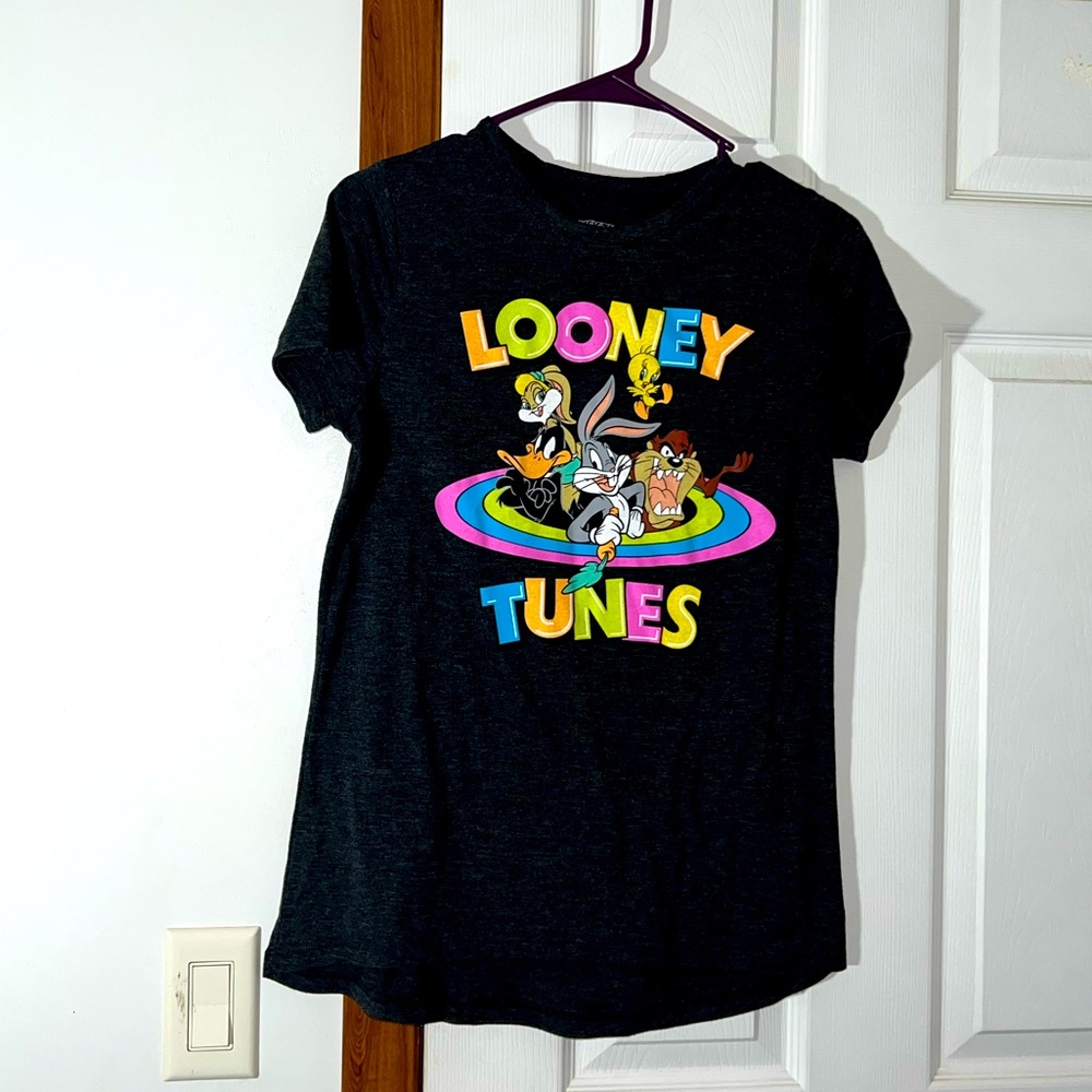 Looney Toons tee